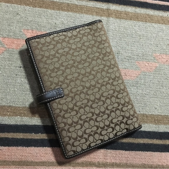 Coach Agenda & Pen Brown mini logo canvas & Brown leather trim flip journal - Picture 2 of 10